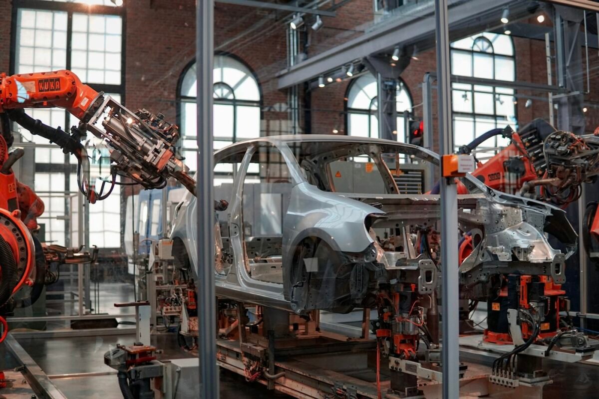 Automotive assembly line with robots